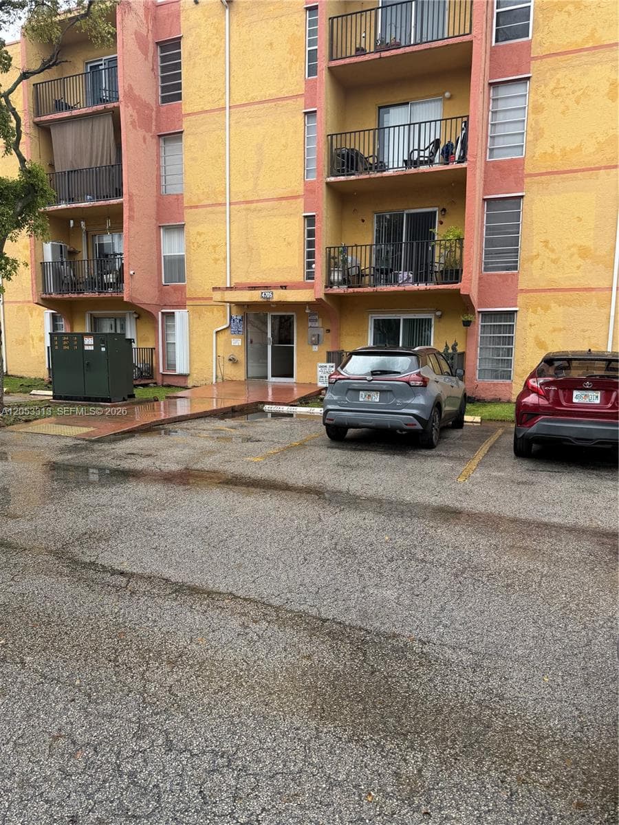 4705 NW 7th St # 110-7, Miami, FL 33126 photo 2