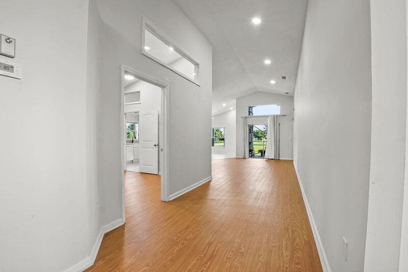 5025 Robino Circle, West Palm Beach, FL 33417 photo 3