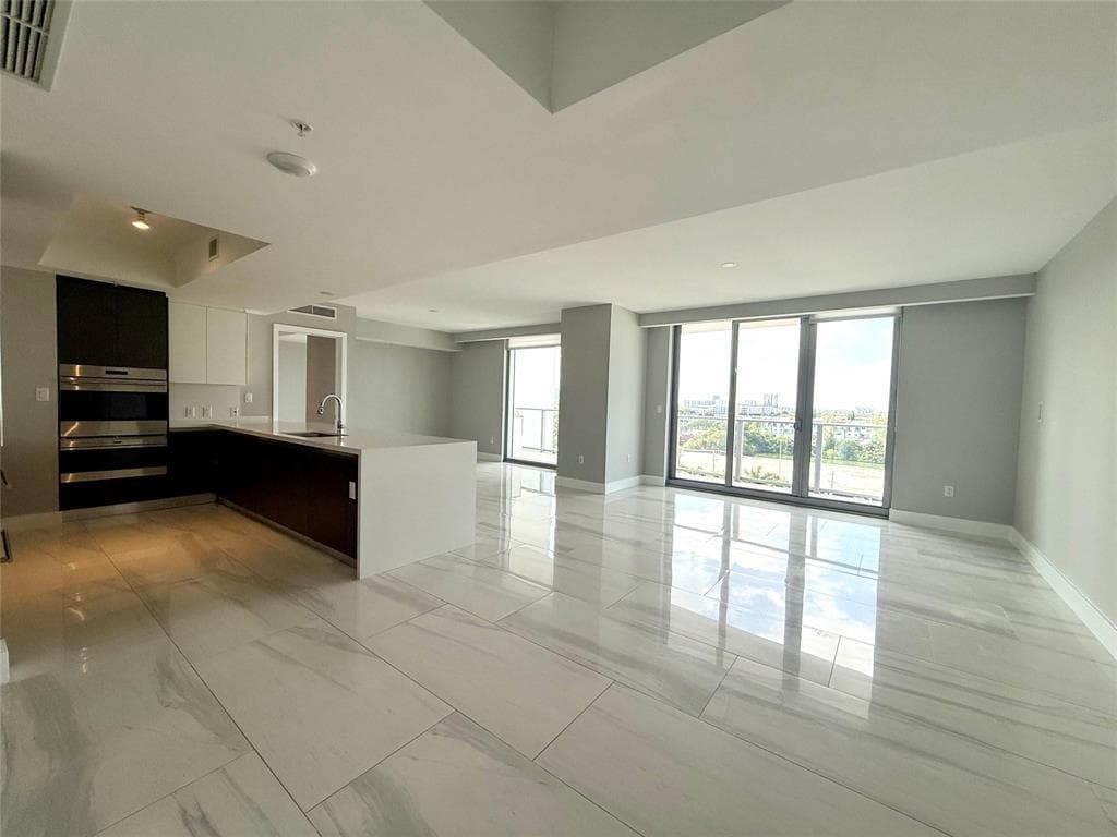 1180 N FEDERAL Highway # 809, Fort Lauderdale, FL 33304 photo 2