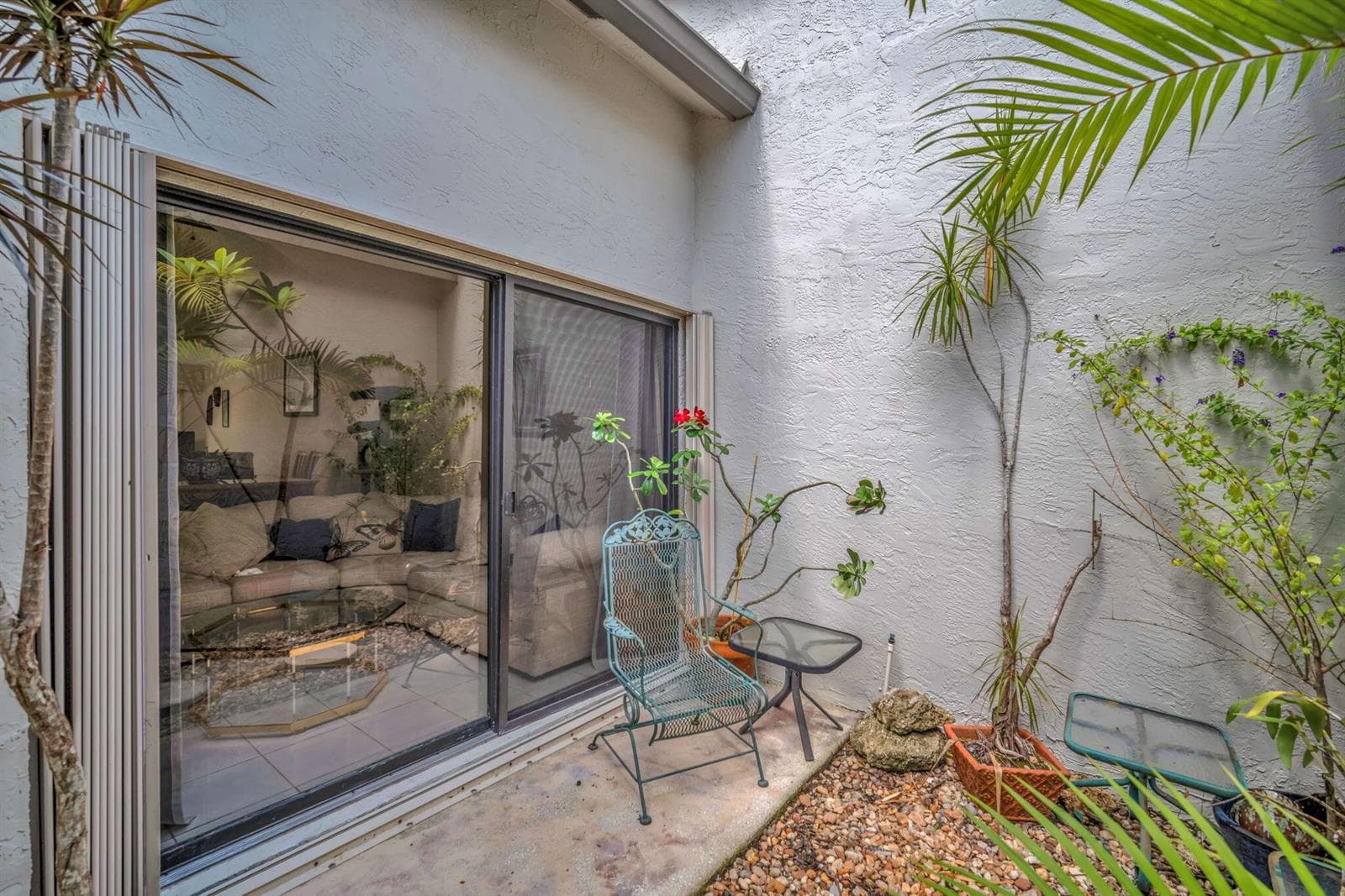 1109 LANDINGS Boulevard, FL 33413 photo 4