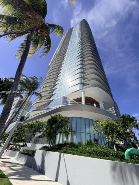 175 SE 25 ROAD # 902, Miami, FL 33129 photo 2
