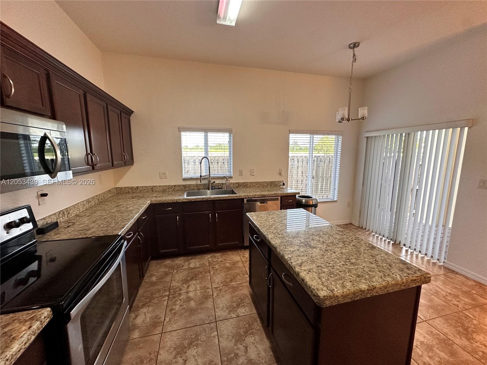 2342 SE 16th Ter, Homestead, FL 33035 photo 4