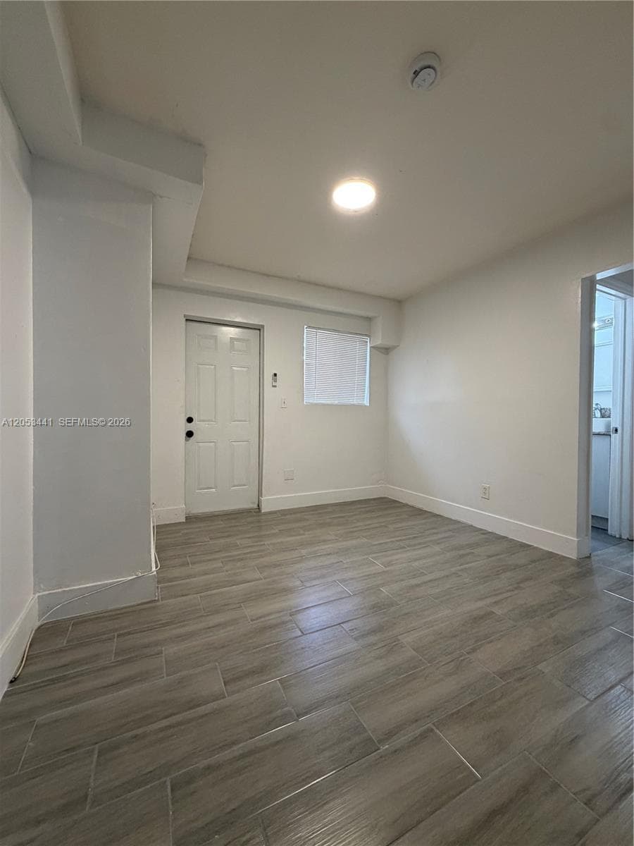 60 NW 71st St # 6, Miami, FL 33150 photo 5