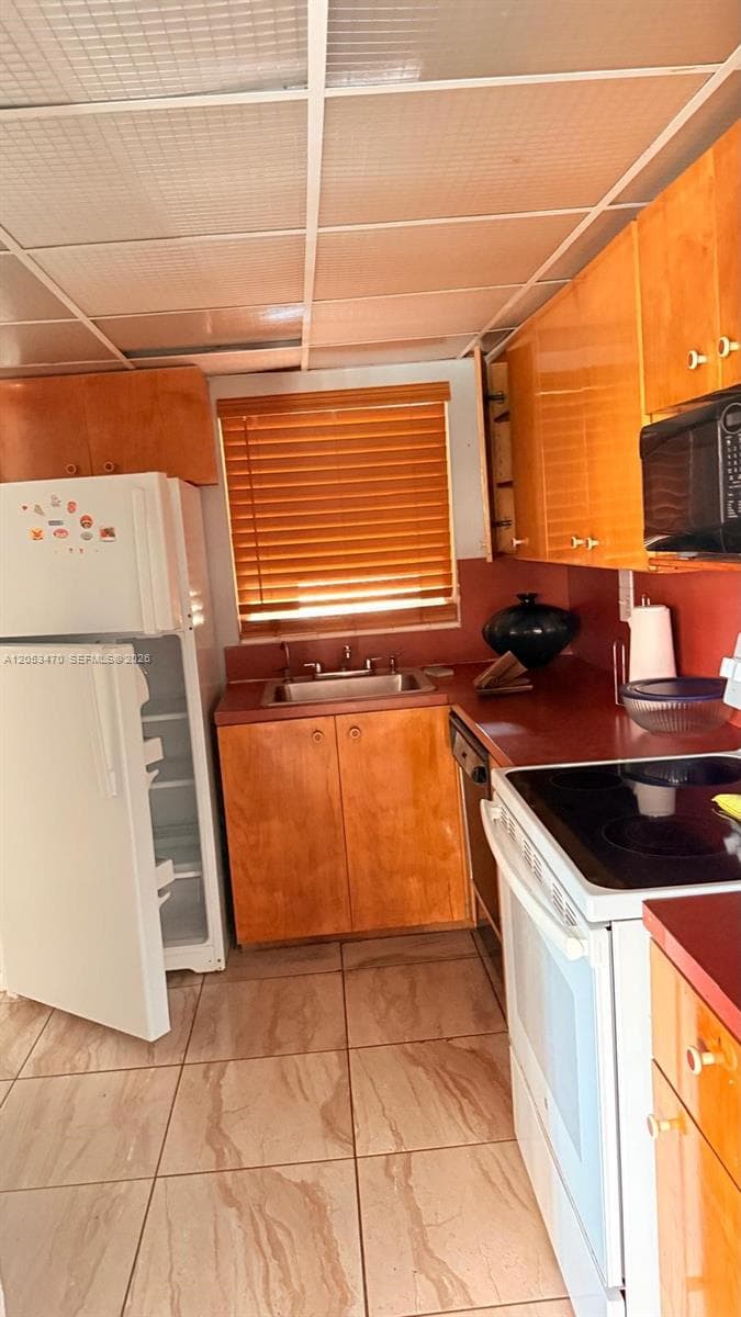 9360 SW 87th Ave # N5, Miami, FL 33176 photo 2