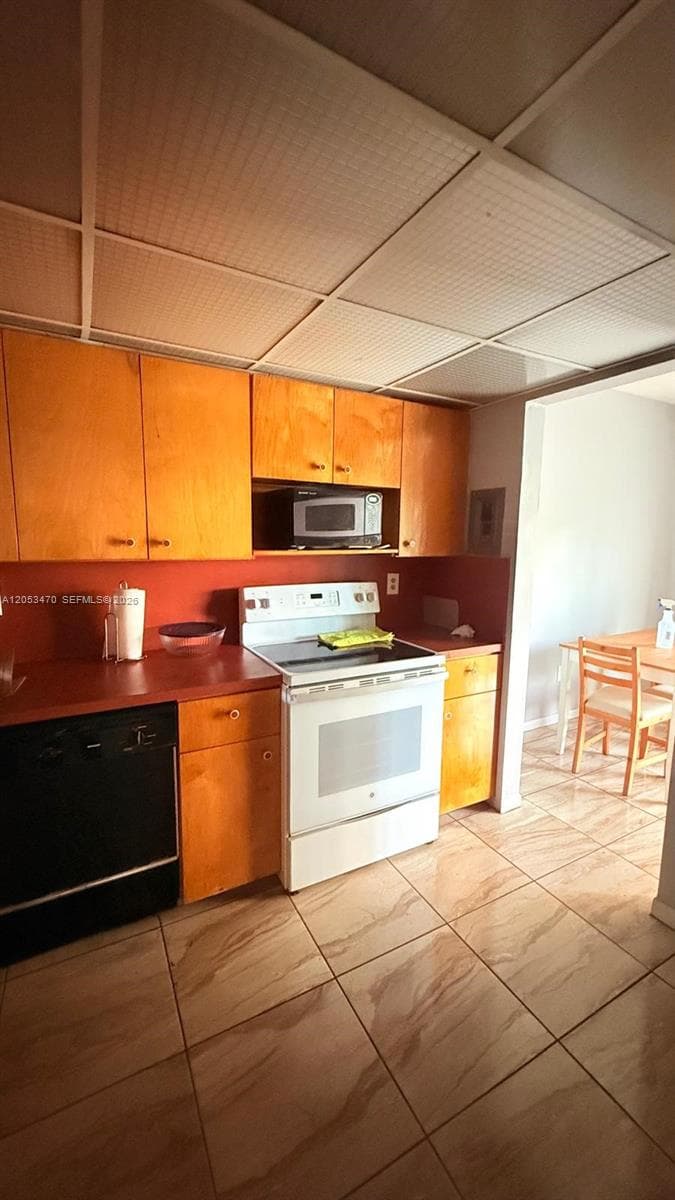 9360 SW 87th Ave # N5, Miami, FL 33176 photo 3