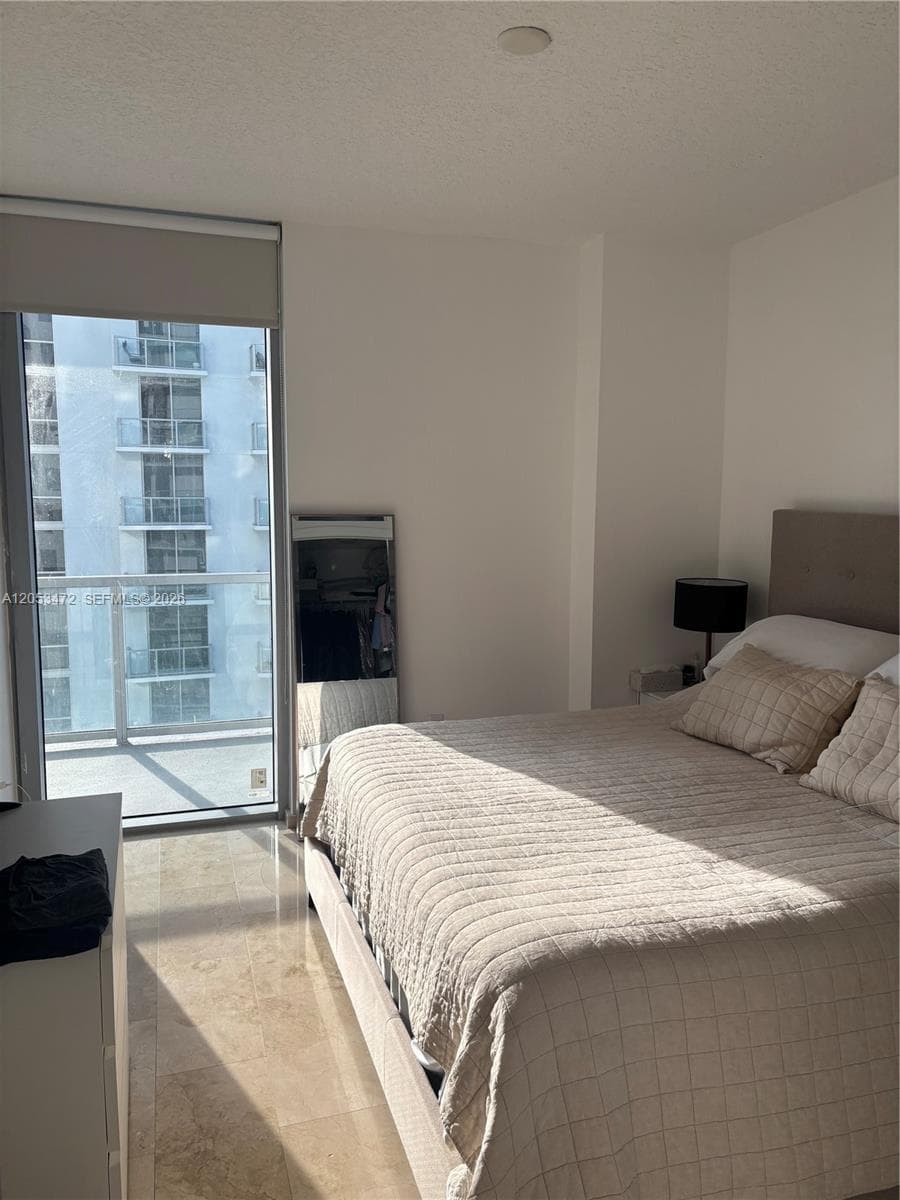 1050 Brickell Ave # 2910, Miami, FL 33131 photo 2