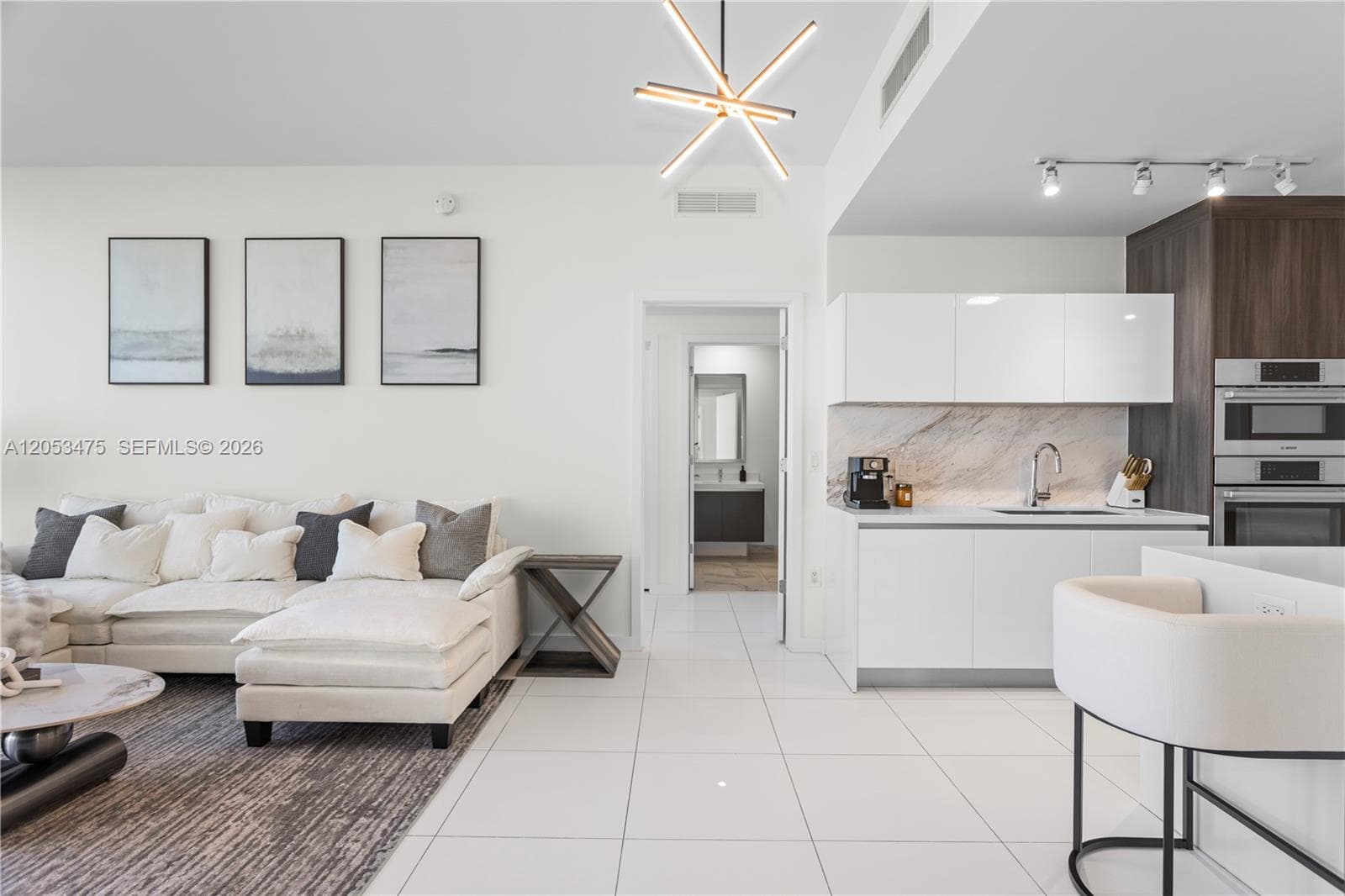 851 NE 1st Ave # 2308, Miami, FL 33132 photo 4