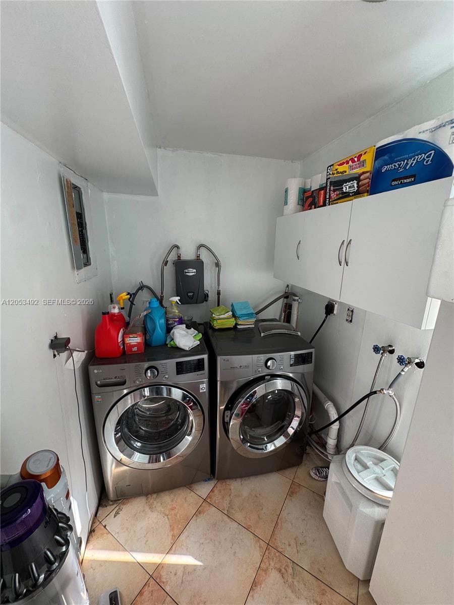 1941 NW 33rd St, Oakland Park, FL 33309 photo 3