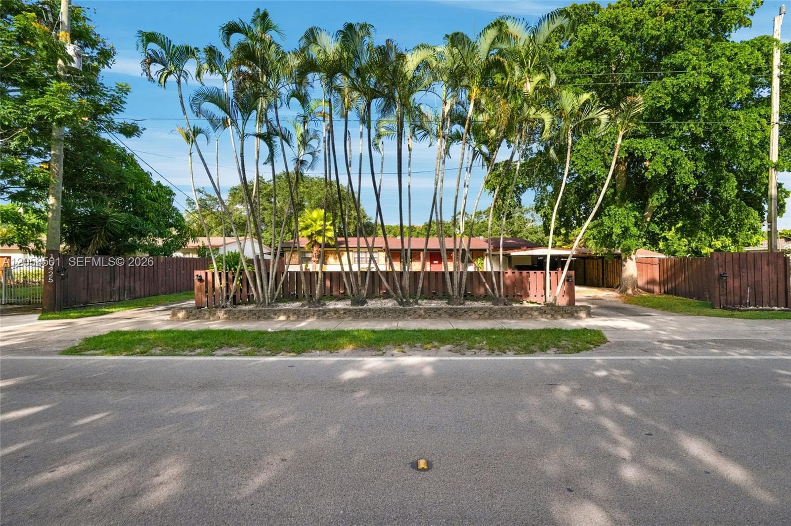 15425 N Miami Ave, Miami, FL 33169 photo 5