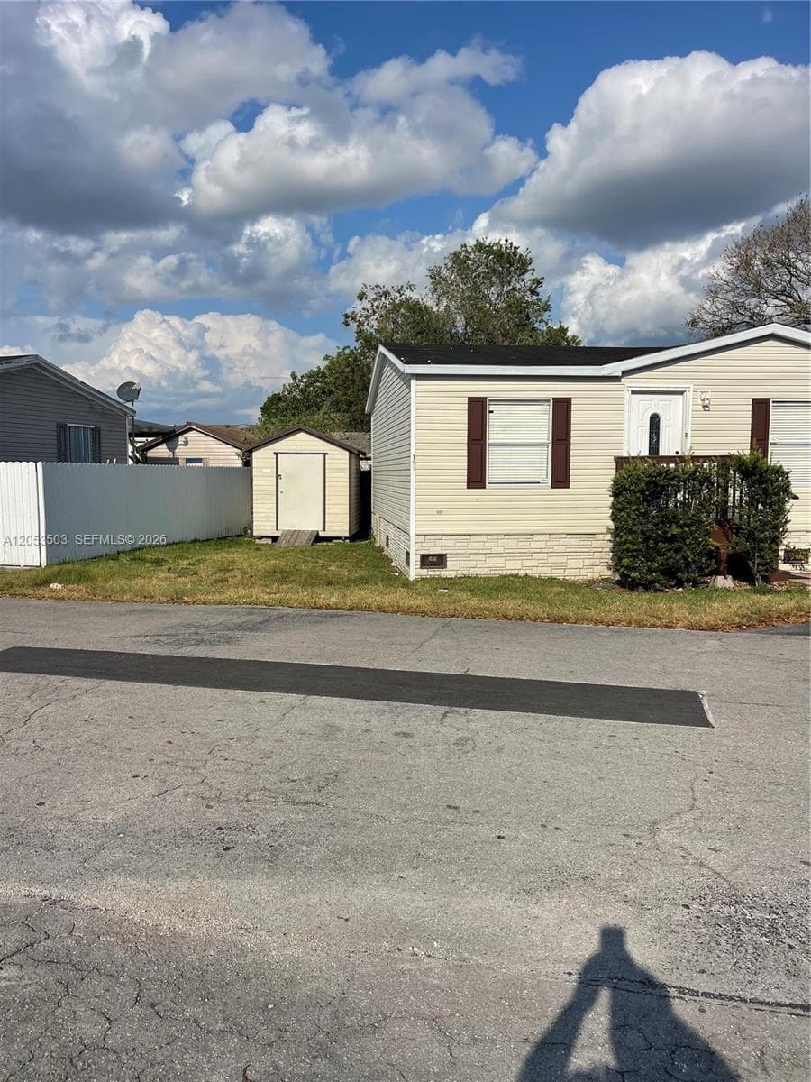 220 NE 12th Ave LOT 160, Homestead, FL 33030 photo 5