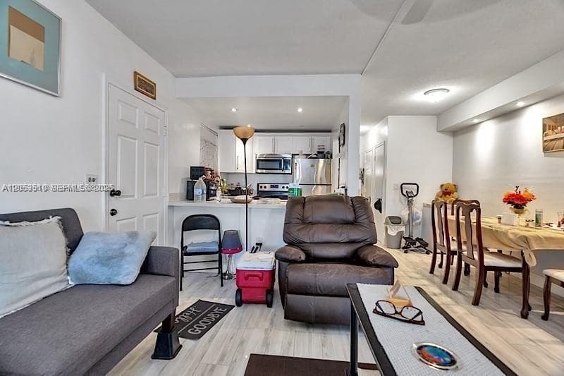 19000 NE 3rd Ct # 405, Miami, FL 33179 photo 4