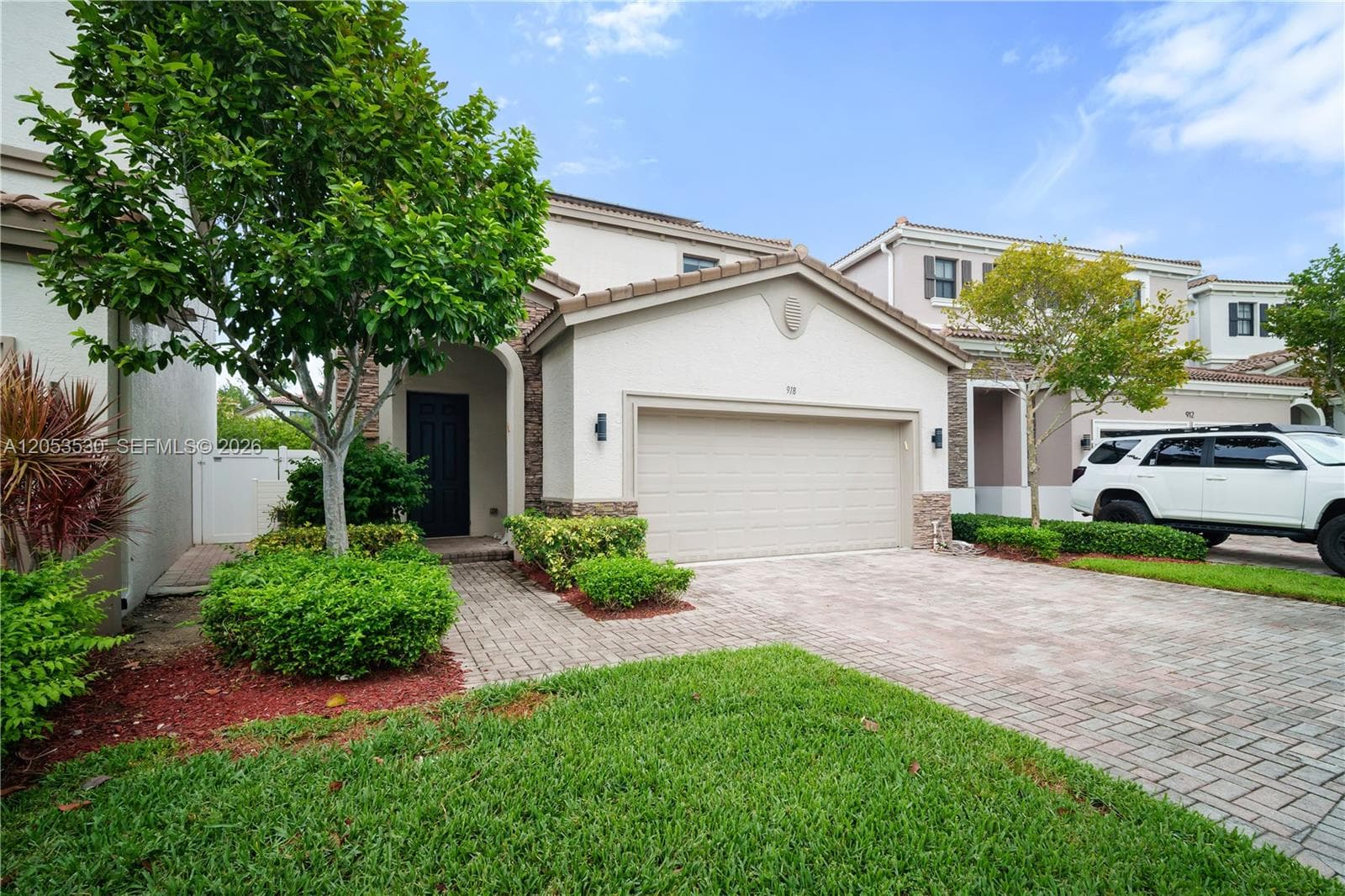 918 NE 191st St, Miami, FL 33179 photo 5
