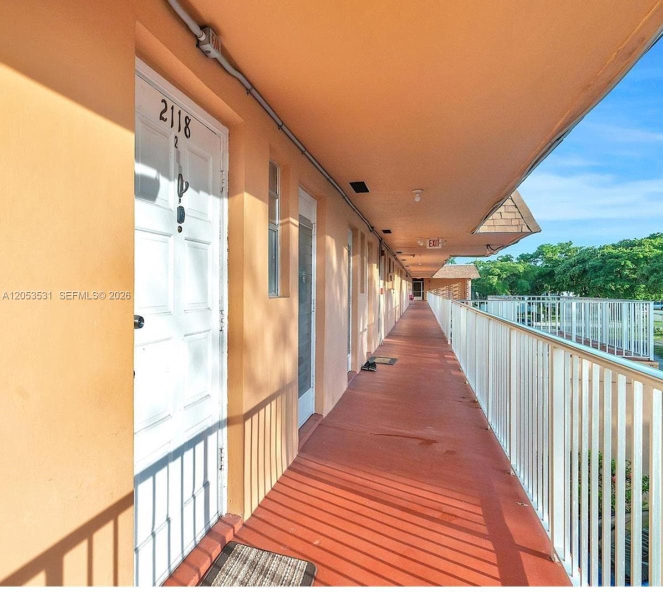 19105 NE 2nd Ave # 2118, Miami, FL 33179 photo 3