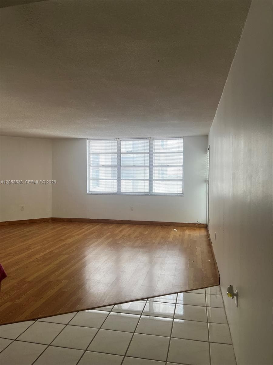 2750 NE 183rd St # 807, Aventura, FL 33160 photo 4