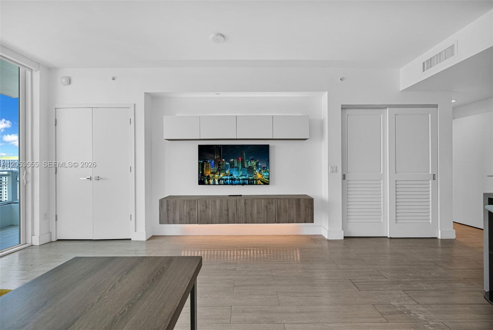 1080 Brickell Ave # 3705, Miami, FL 33131 photo 5