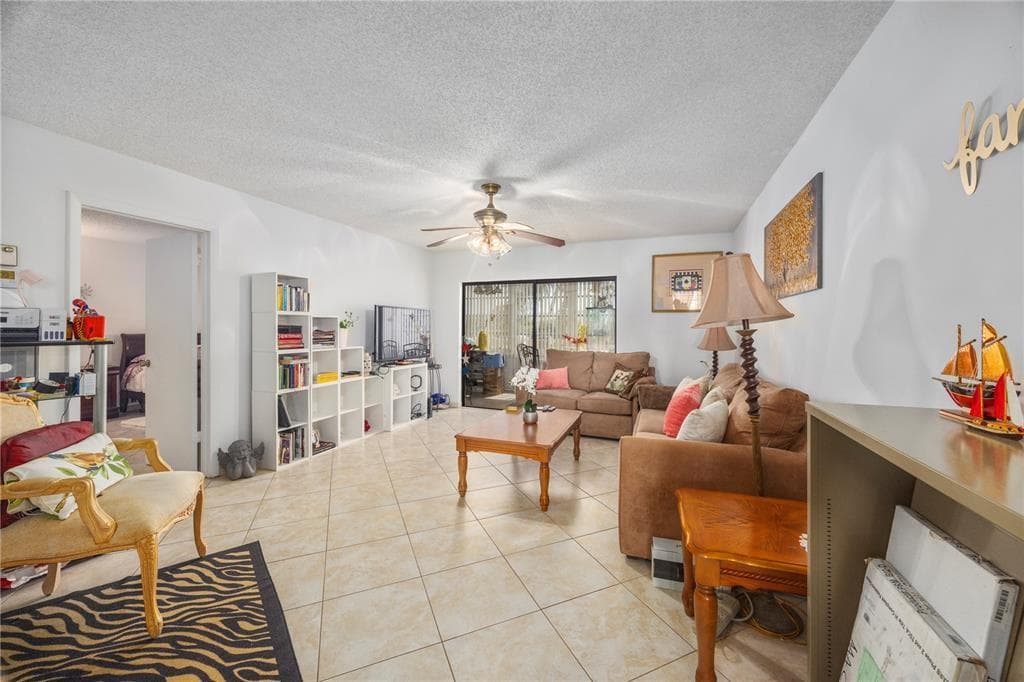 3990 NW 42nd Avenue # 311, Lauderdale Lakes, FL 33319 photo 2