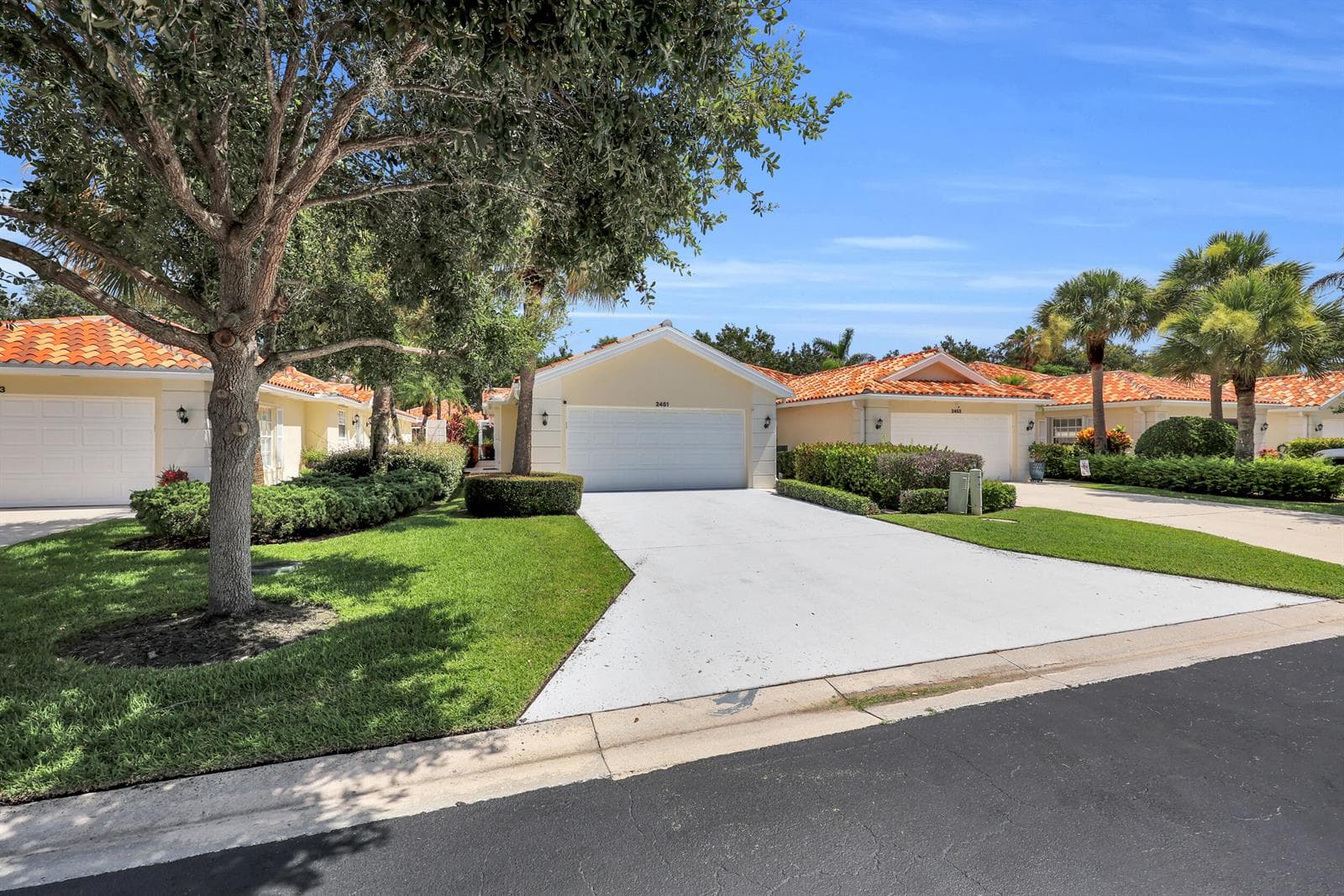 2451 SW PARKSIDE Drive, Palm City, FL 34990 photo 2