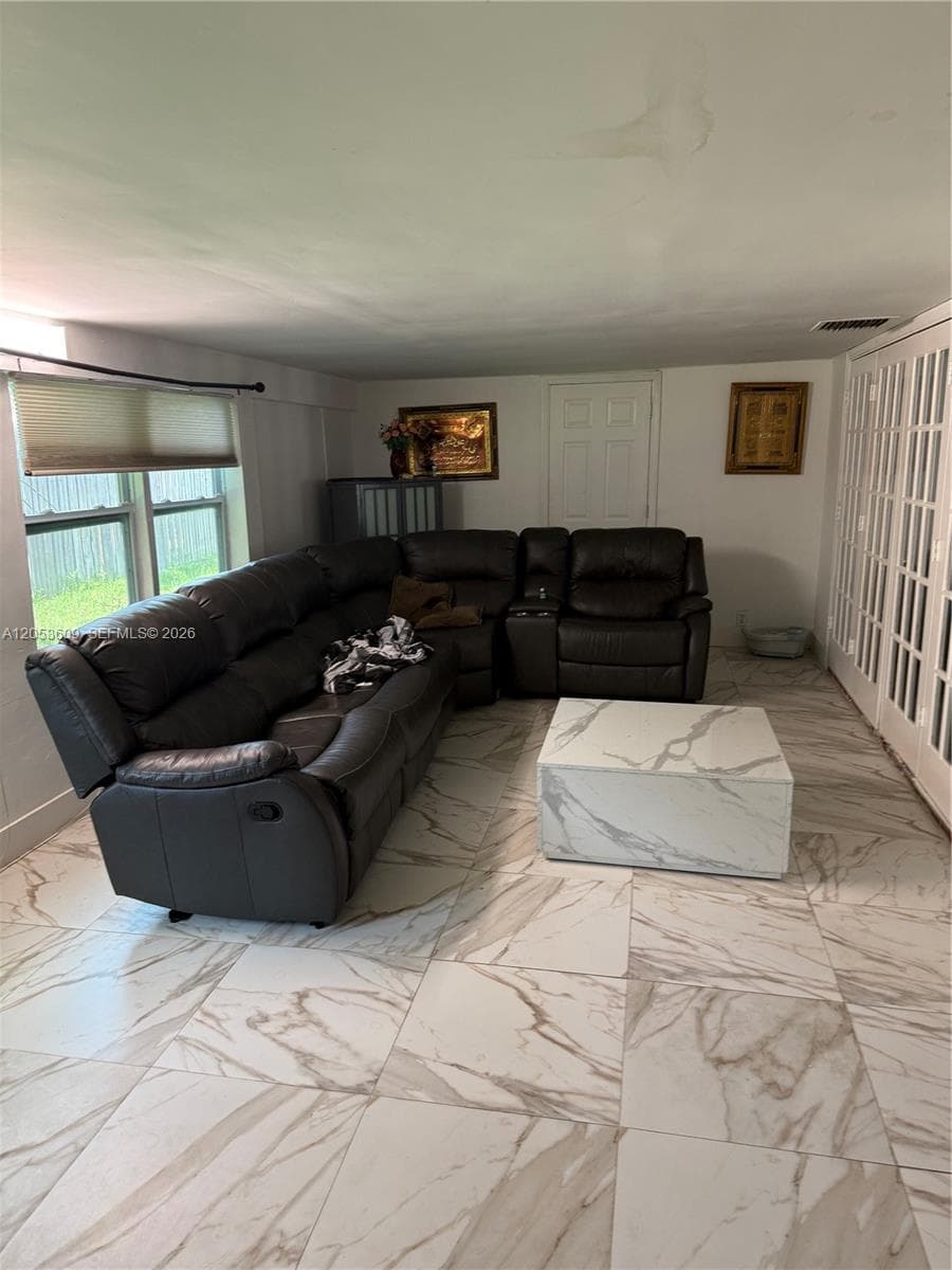 9341 NW 39th St, Sunrise, FL 33351 photo 5