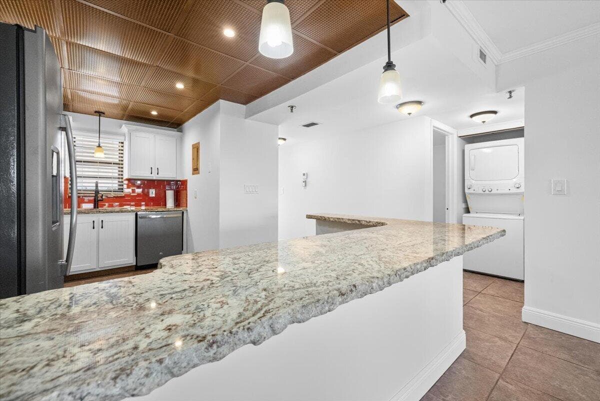 2430 DEER CREEK COUNTRY CLUB Boulevard # 506, Deerfield Beach, FL 33442 photo 4