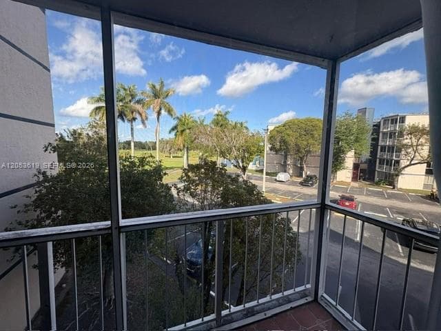 7035 NW 186th St # D302, Hialeah, FL 33015 photo 2
