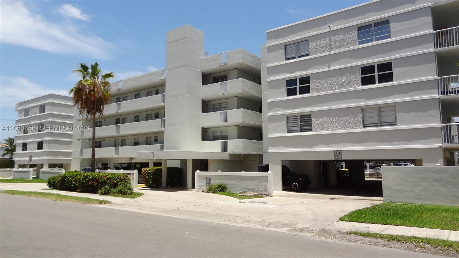 3527 NE 168th St # 407, North Miami Beach, FL 33160