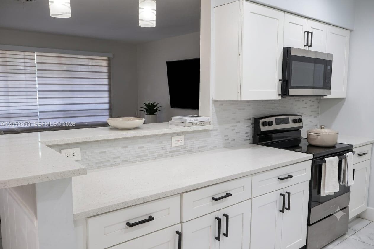 351 NW 206th Ter, Miami Gardens, FL 33169 photo 4
