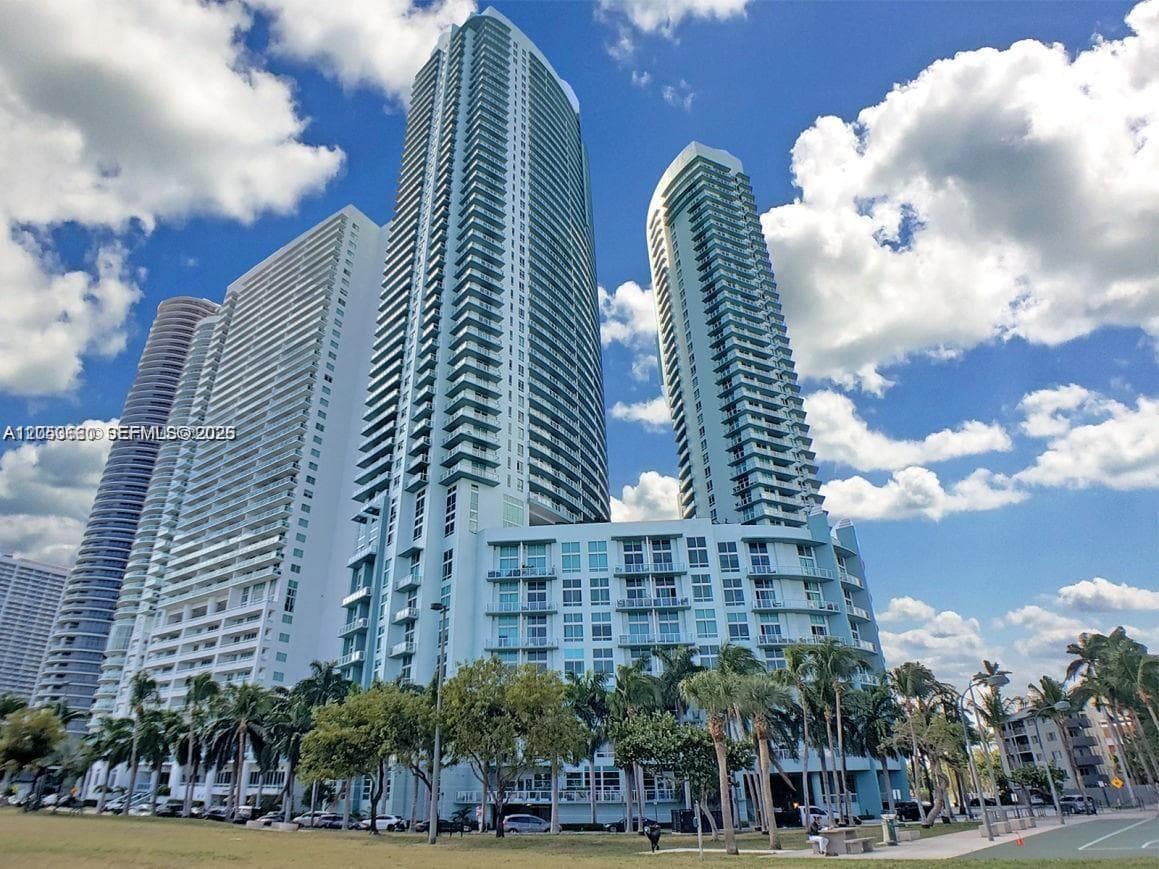 1900 N Bayshore Dr # 3807, Miami, FL 33132