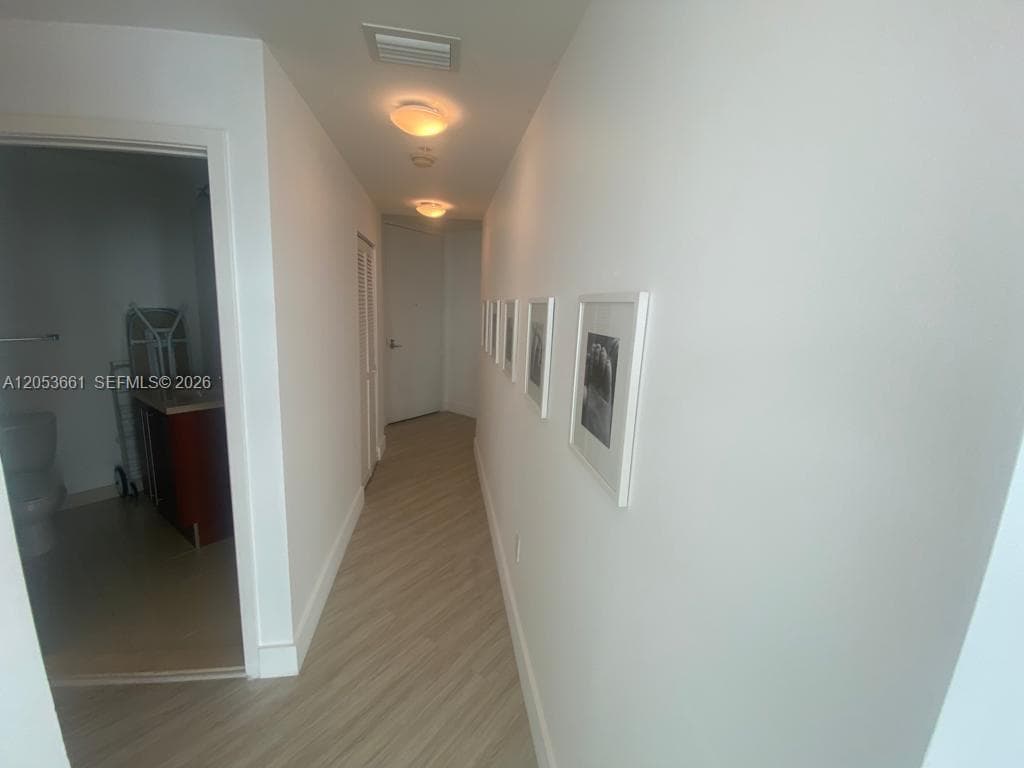 79 SW 12th St # 3312-S, Miami, FL 33130 photo 3