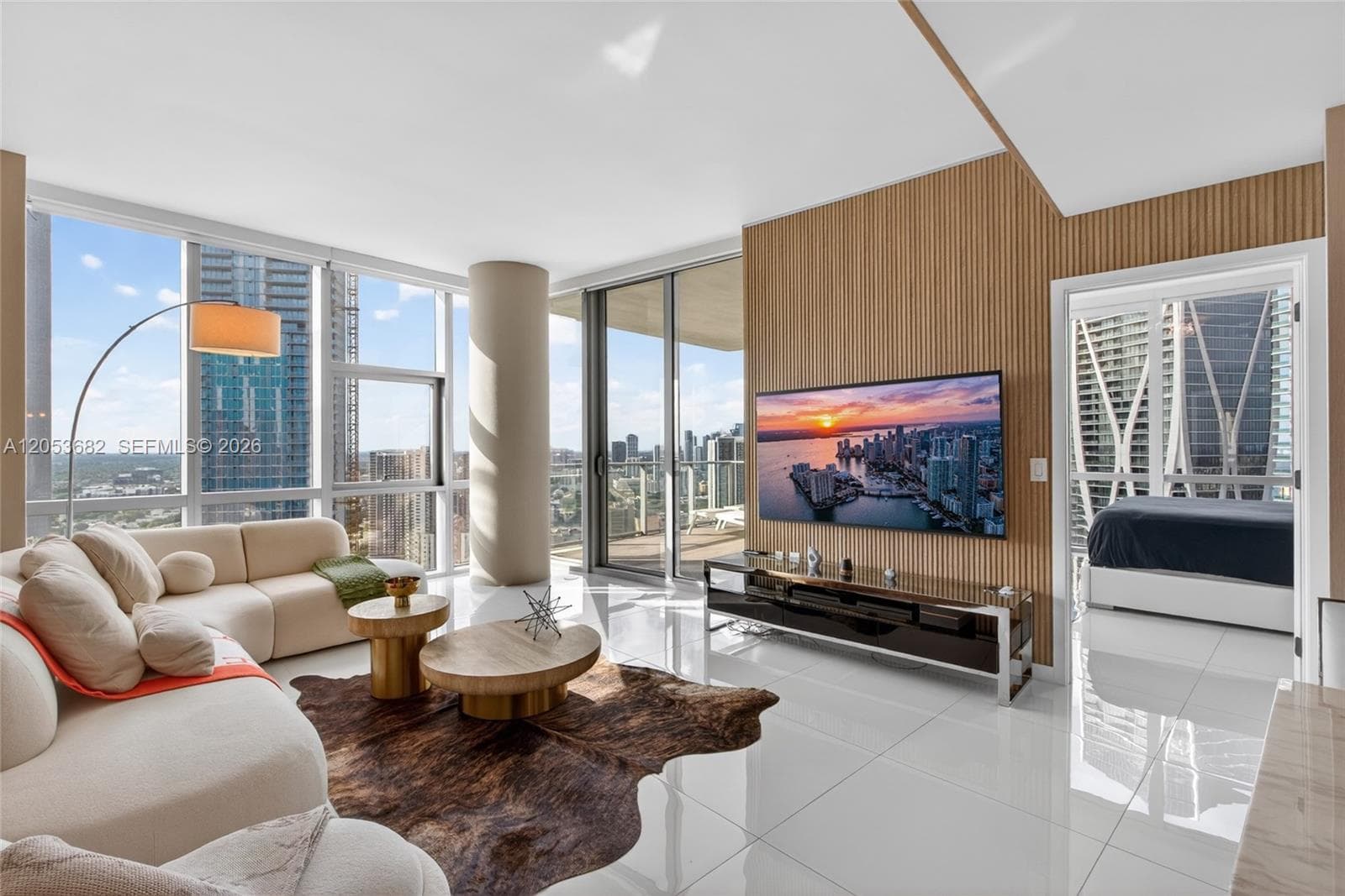851 NE 1st Ave # 3201, Miami, FL 33132