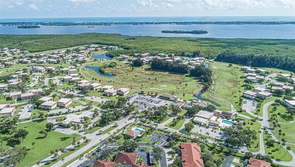 106 Spring Lake Court # 201, Vero Beach, FL 32962 photo 2