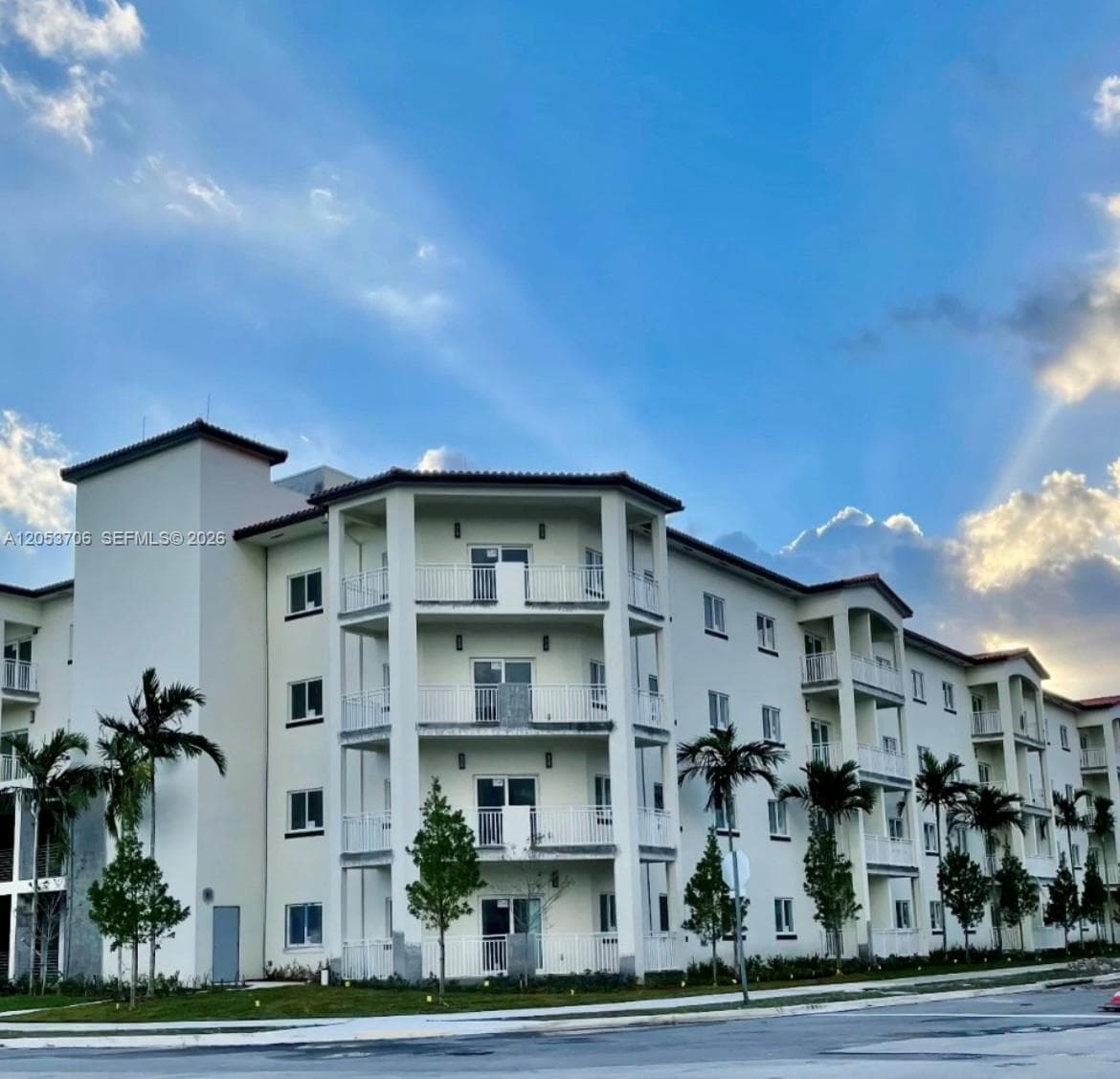 10950 NW 82nd St # 422, Doral, FL 33178