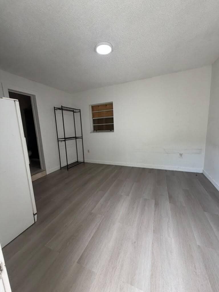 2137 NW 1st Terrace # #R, Miami, FL 33125 photo 3