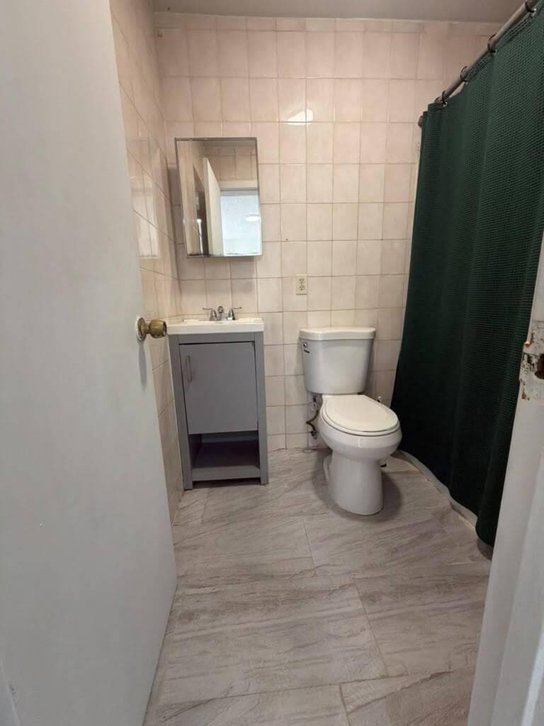 2137 NW 1st Terrace # #R, Miami, FL 33125 photo 5