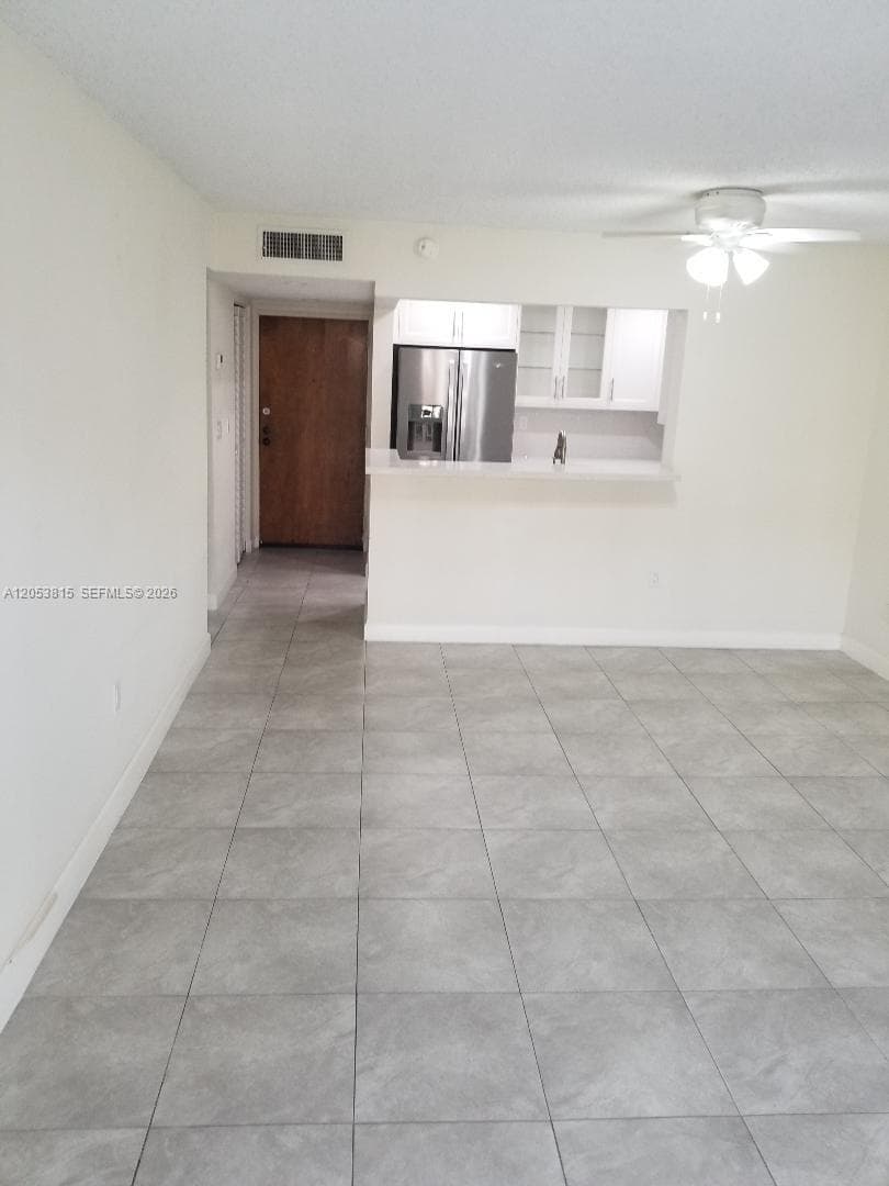 5201 NW 7th St # 408, Miami, FL 33126 photo 5