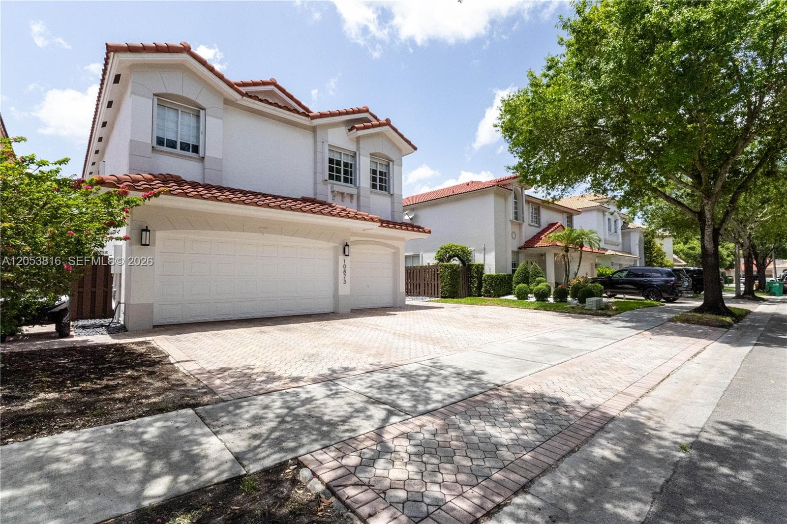 10873 NW 71st St, Doral, FL 33178