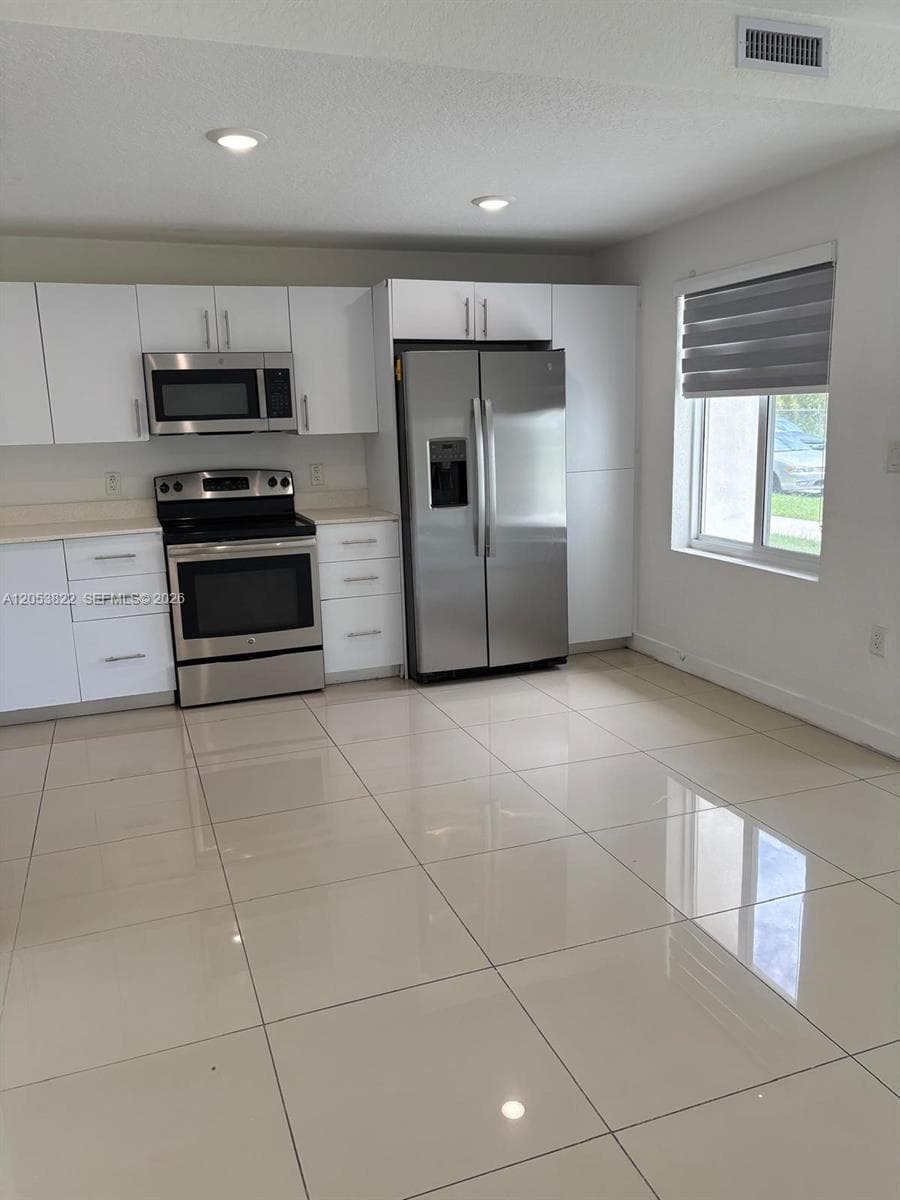 25680 SW 143rd Path, Homestead, FL 33032 photo 5
