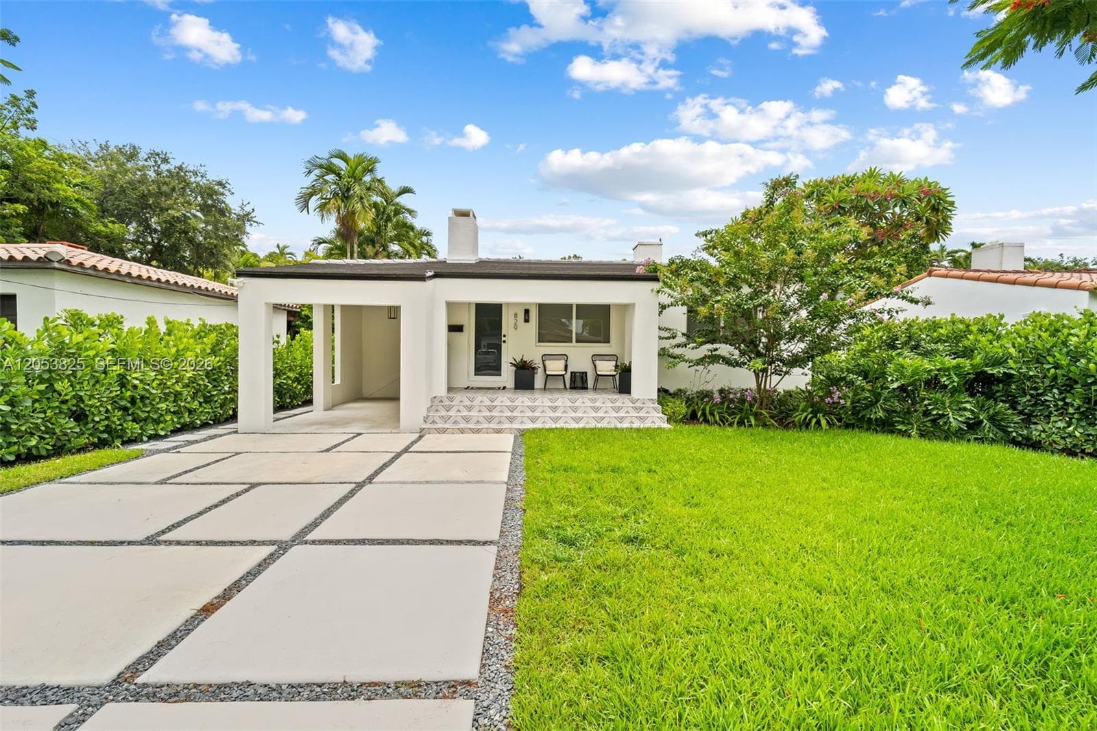 829 Granada Groves Ct, Coral Gables, FL 33134 photo 2