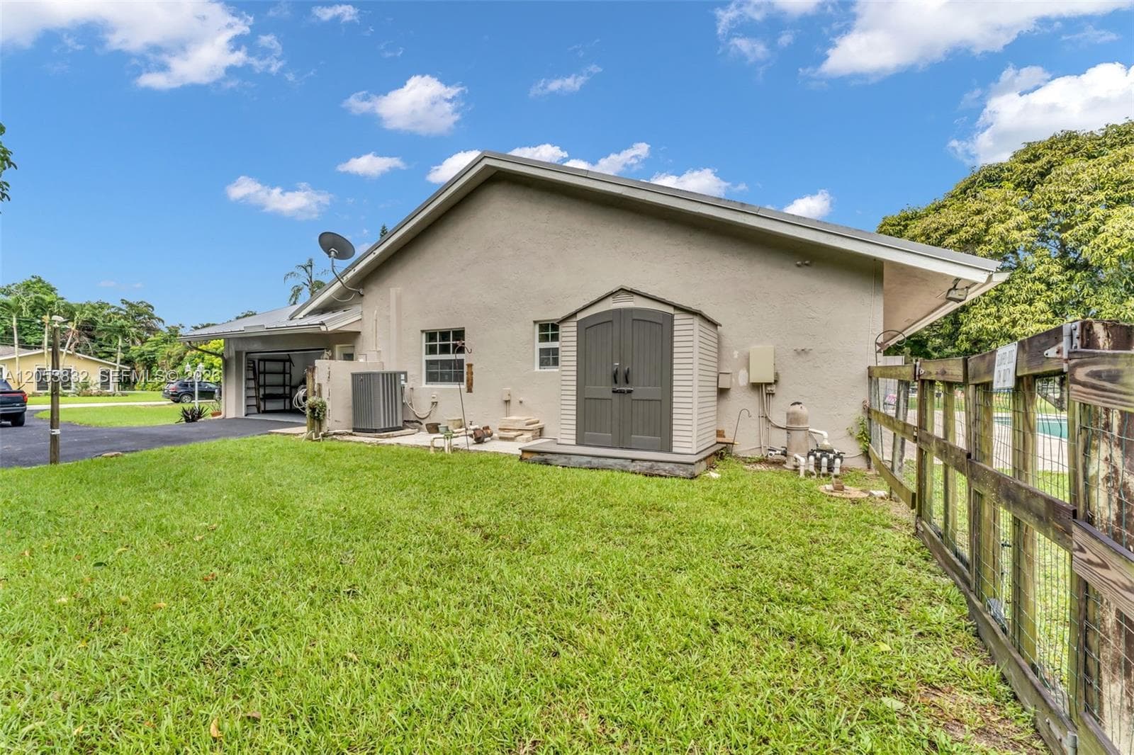 11501 SW 3rd St, Plantation, FL 33325 photo 3