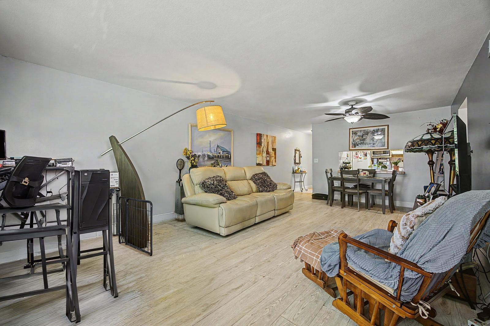 240 W Park Drive # 201-4, Miami, FL 33172 photo 4