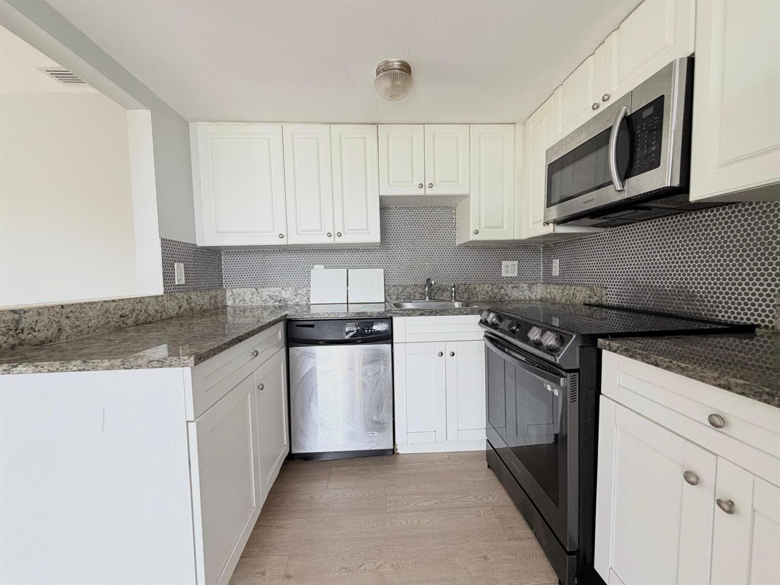 1501 Crescent Circle # E45, Lake Park, FL 33403 photo 2