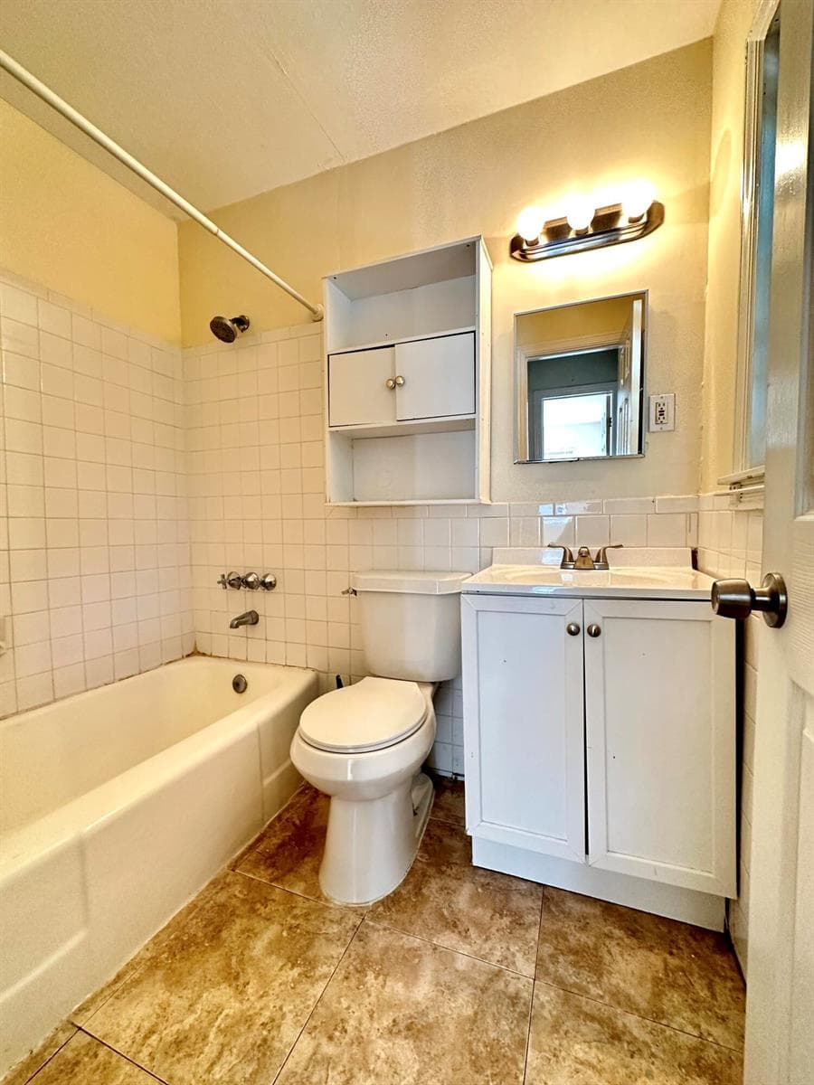 517 Kanuga Drive # Unit 3, West Palm Beach, FL 33401 photo 5