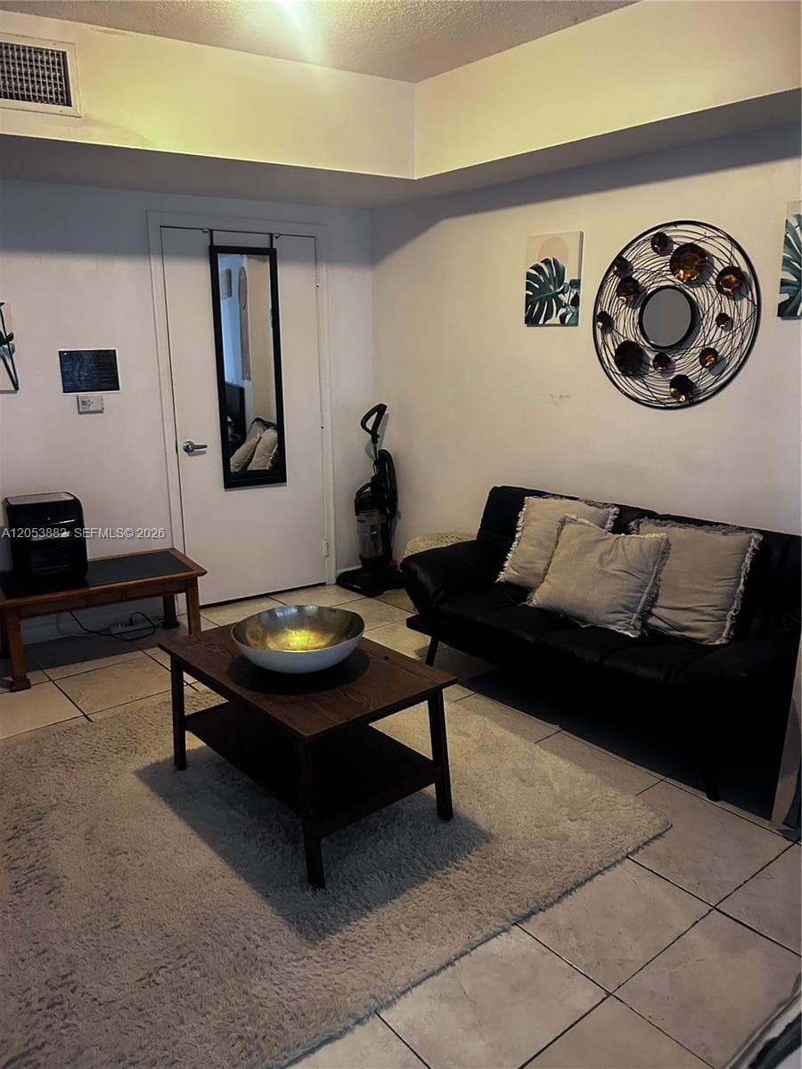 1750 N Bayshore Dr # 1707, Miami, FL 33132 photo 4