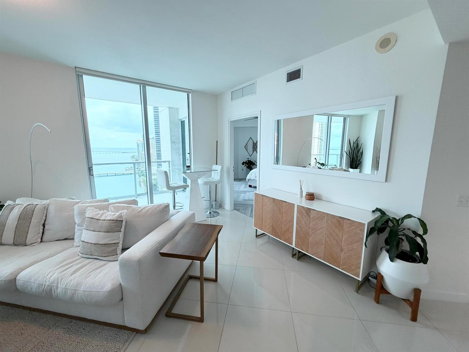 300 S BISCAYNE Boulevard # T-2208, Miami, FL 33131 photo 2