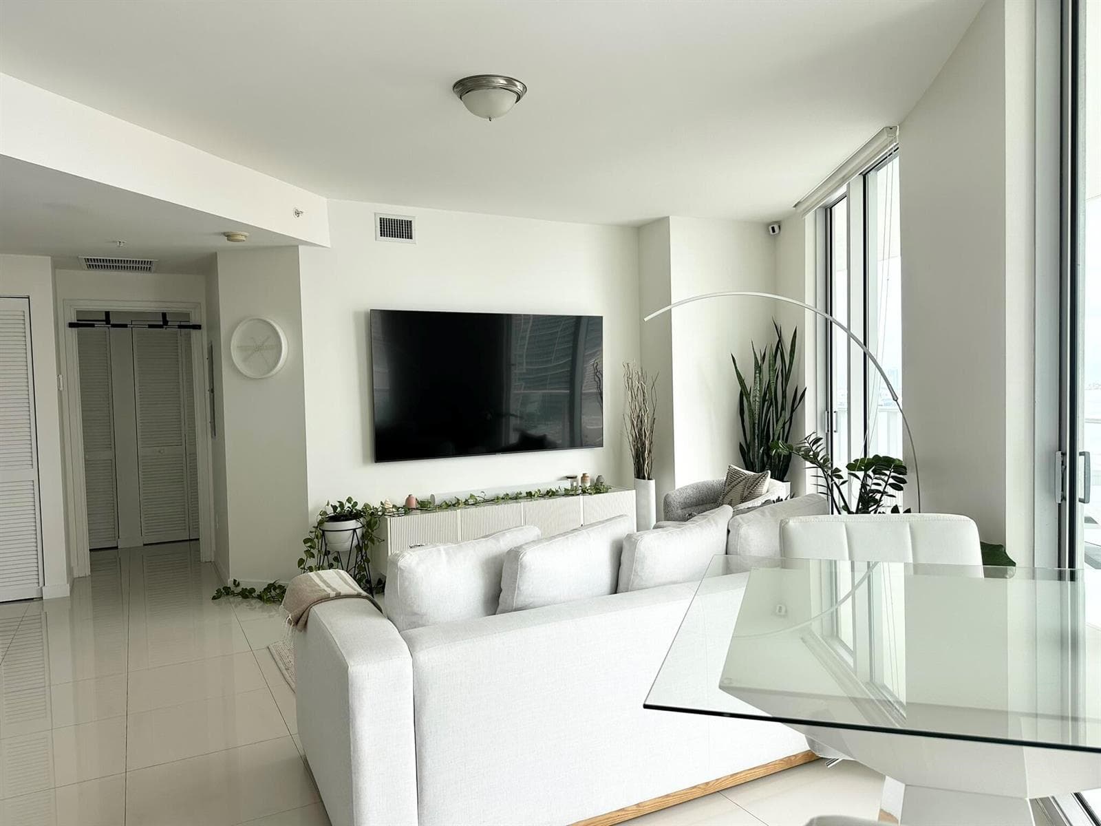 300 S BISCAYNE Boulevard # T-2208, Miami, FL 33131 photo 5