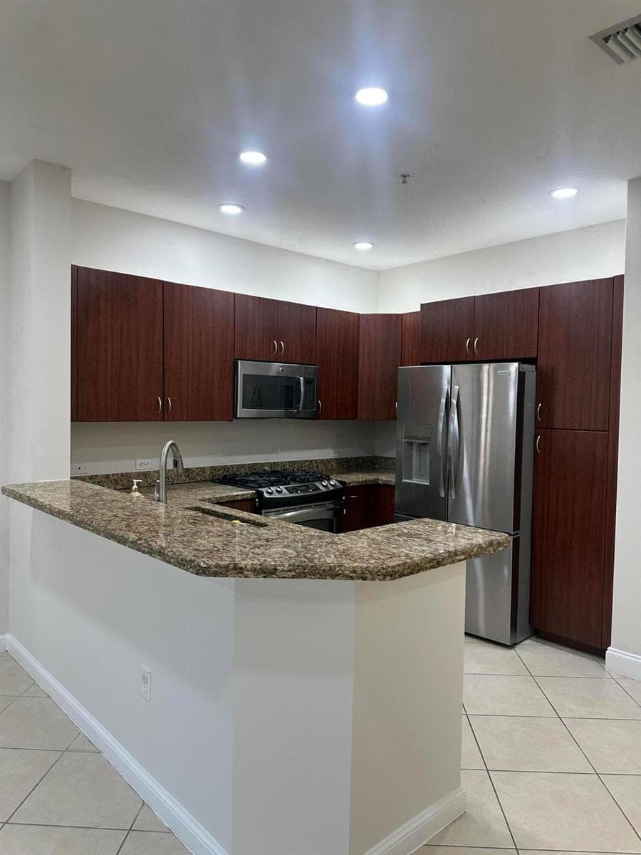 3020 NW 125th Avenue # 315, Sunrise, FL 33323 photo 2