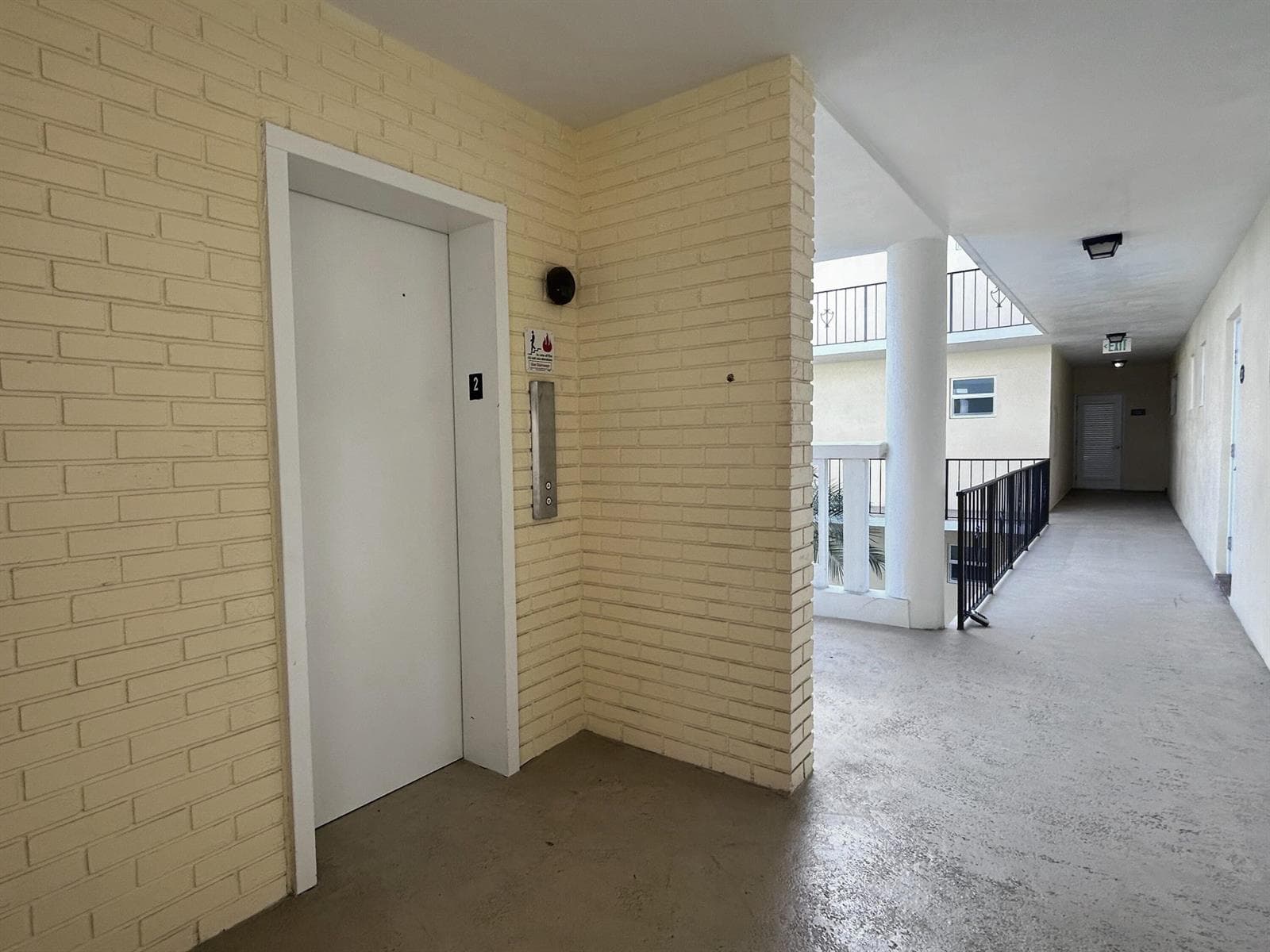 21 Colonial Club Drive # 202, Boynton Beach, FL 33435 photo 3