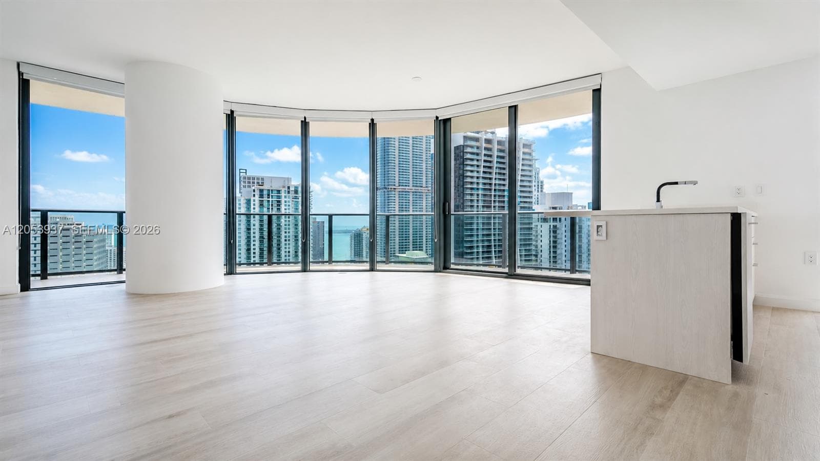 45 SW 9th St # 3303, Miami, FL 33130