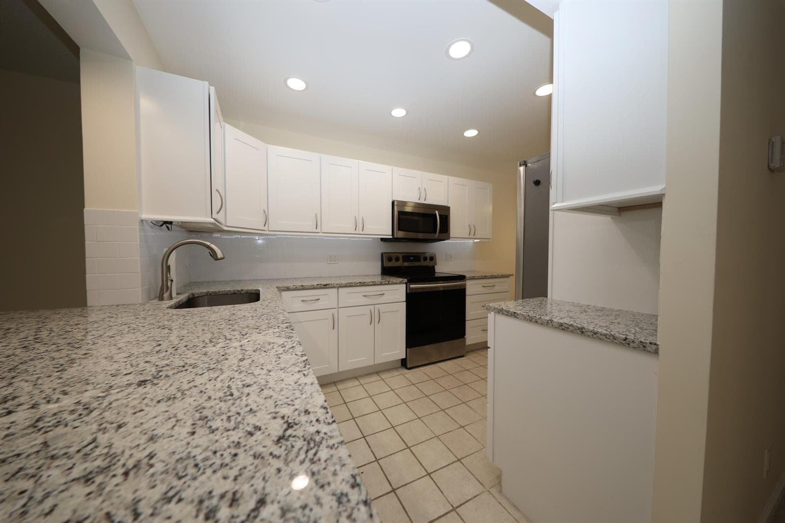 10187 Mangrove Drive # 104, Boynton Beach, FL 33437 photo 4