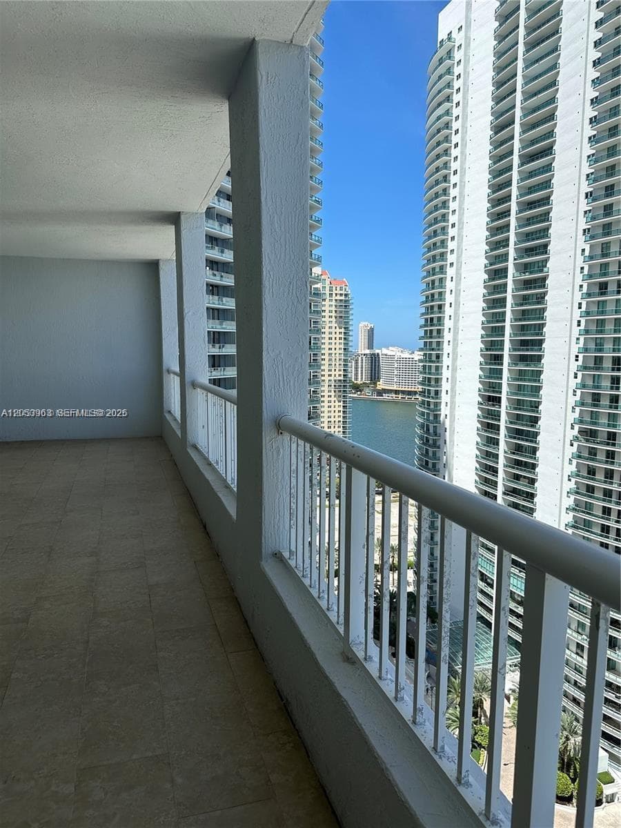 170 SE 14th St # 2604, Miami, FL 33131 photo 3