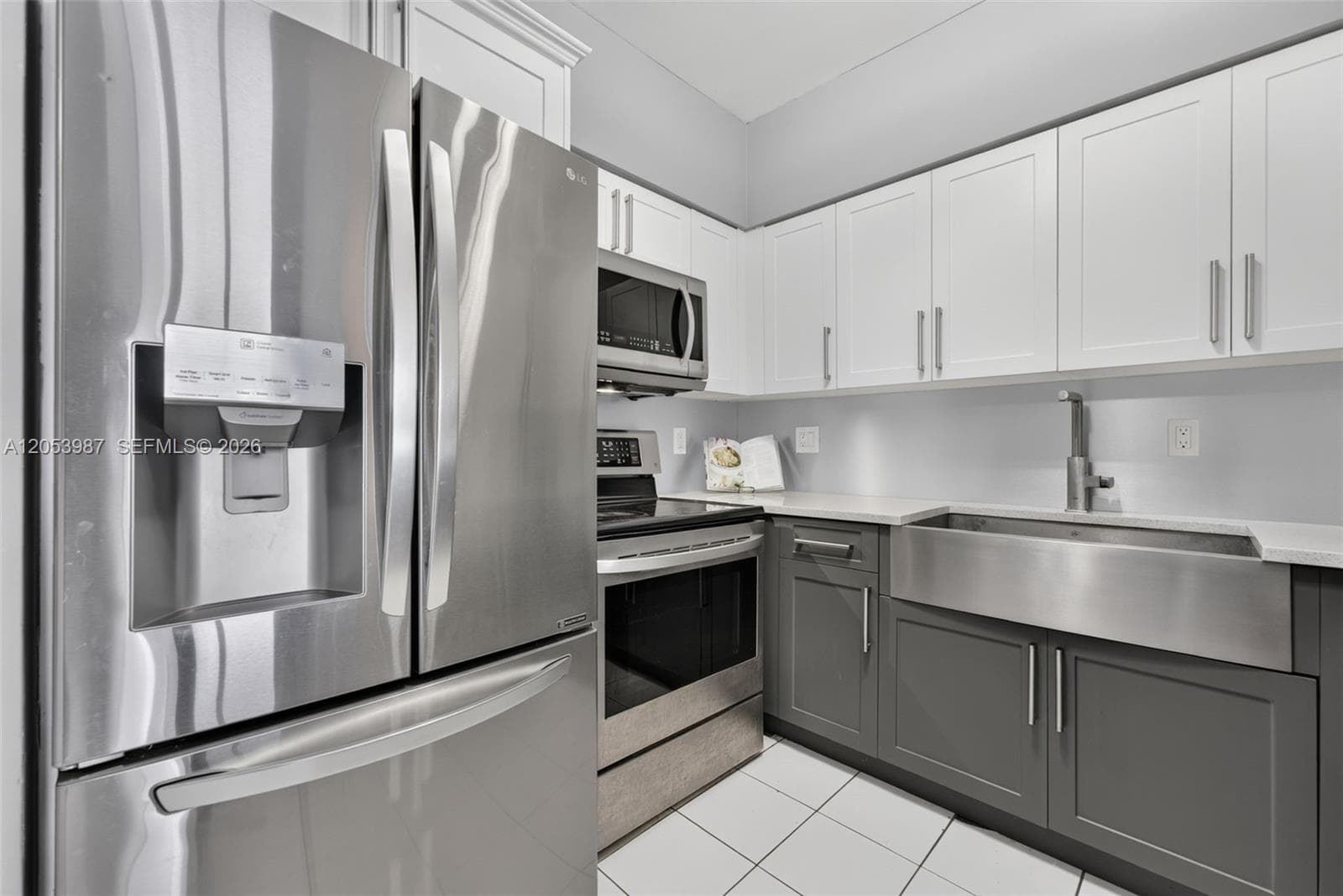 7441 Wayne Ave # 8G, Miami Beach, FL 33141 photo 3